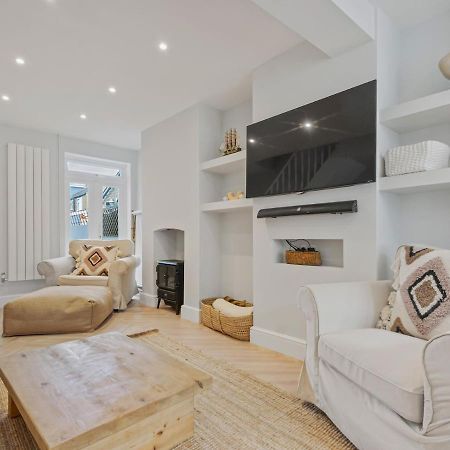 Pass The Keys 3 Bed Scandi Heaven Minutes From The Beach Whitstable Eksteriør bilde