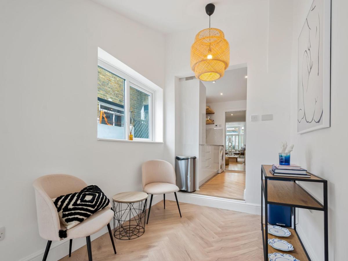 Pass The Keys 3 Bed Scandi Heaven Minutes From The Beach Whitstable Eksteriør bilde