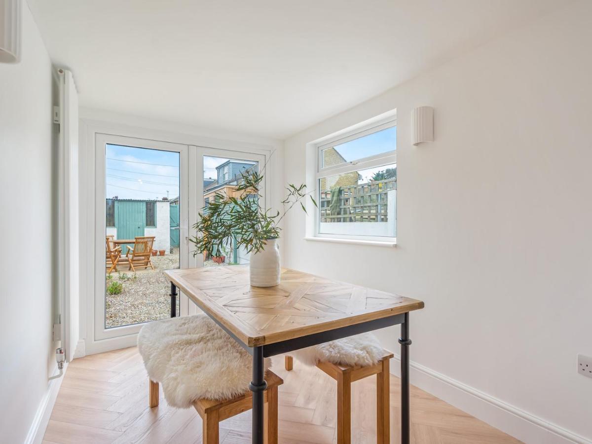 Pass The Keys 3 Bed Scandi Heaven Minutes From The Beach Whitstable Eksteriør bilde